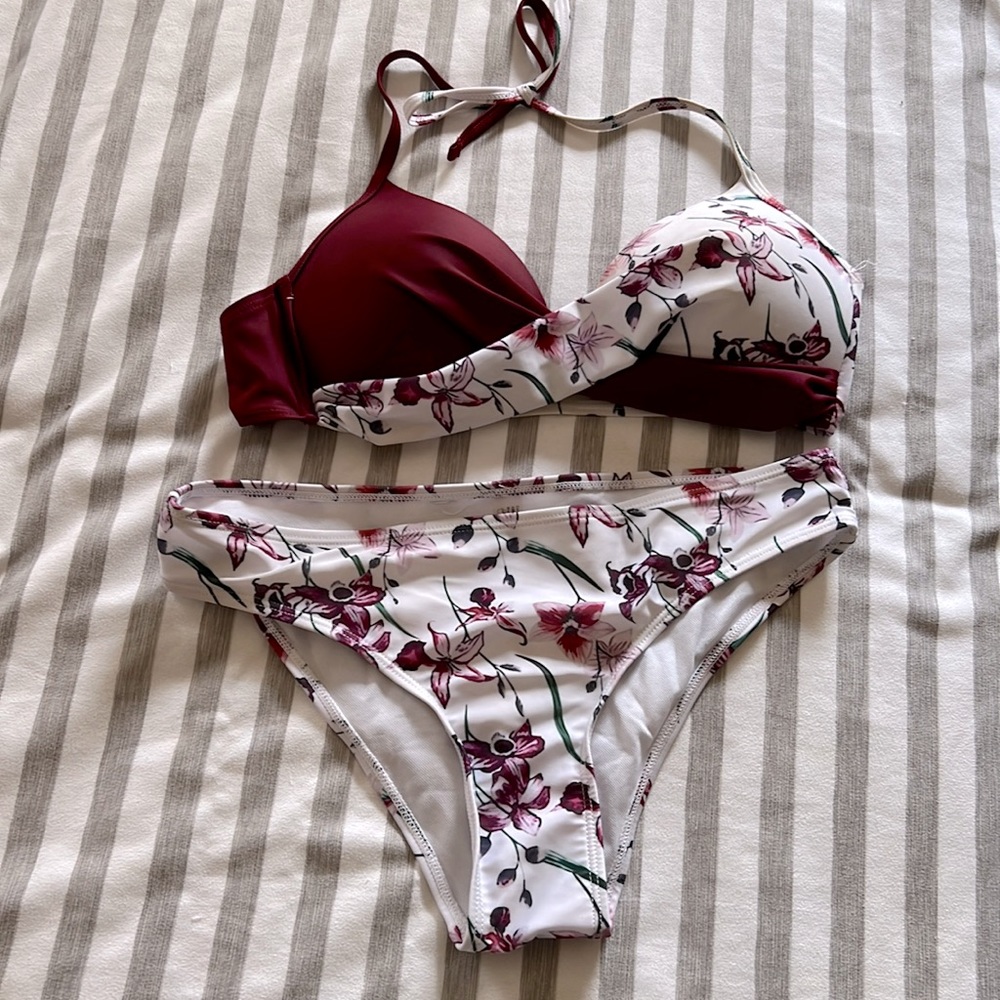 SHEIN Floral Bikini